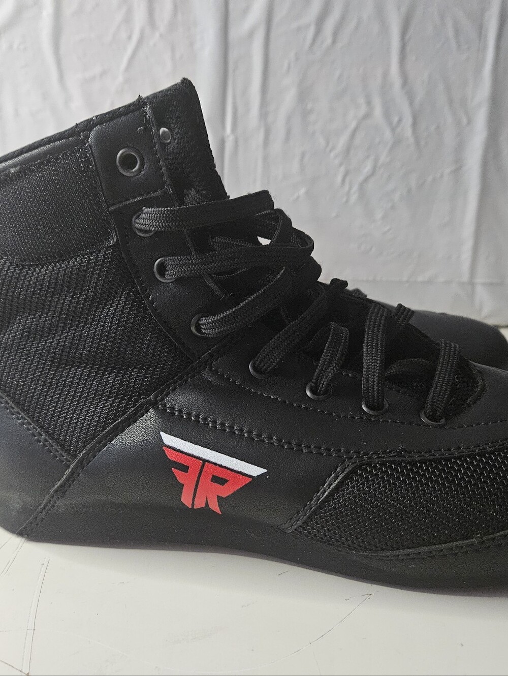 FISTRAGE Boxing Shoes Men’s US 8 EU 41 Black Red Lightweight Low Top Training Sn